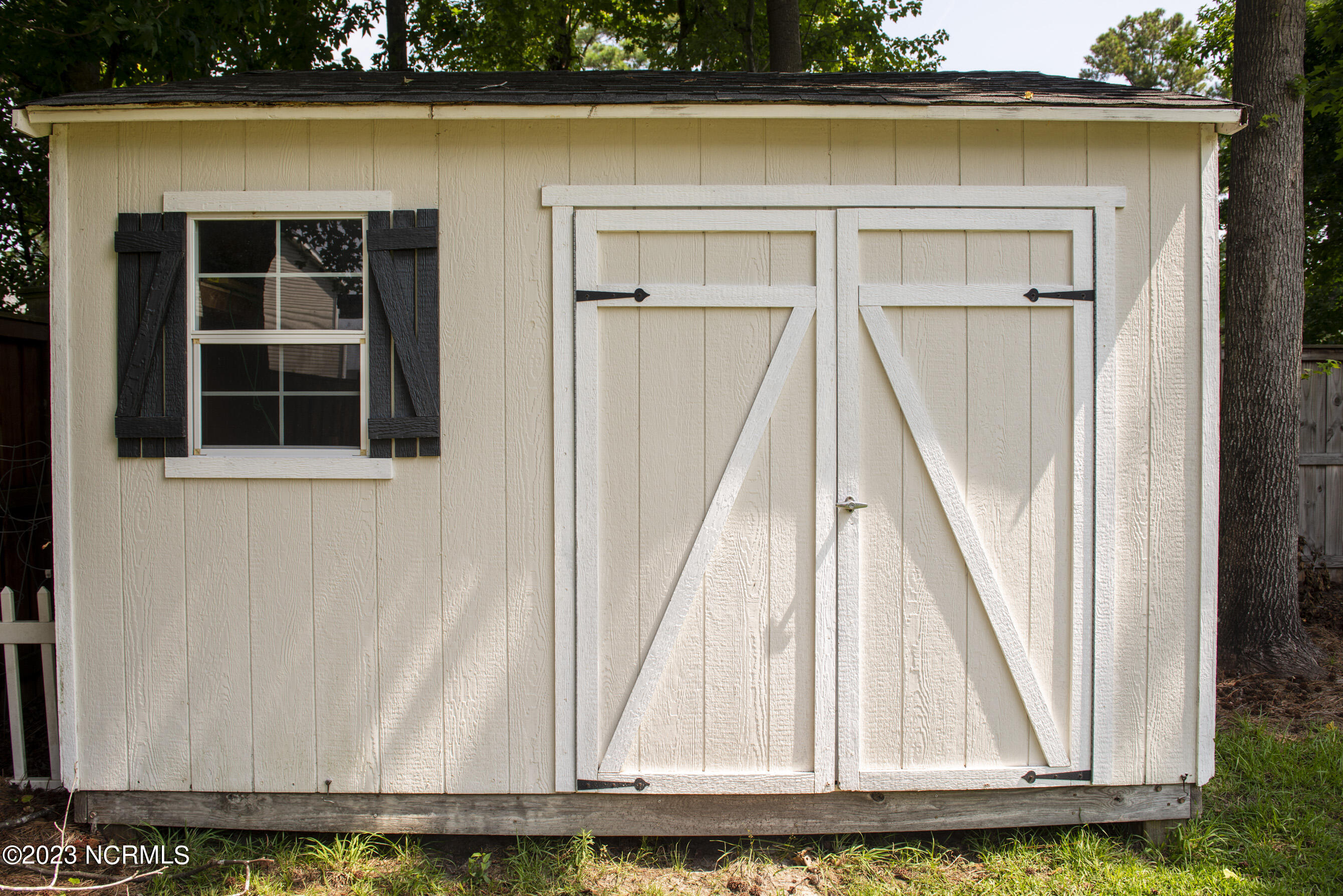 213 Longmeadow Drive