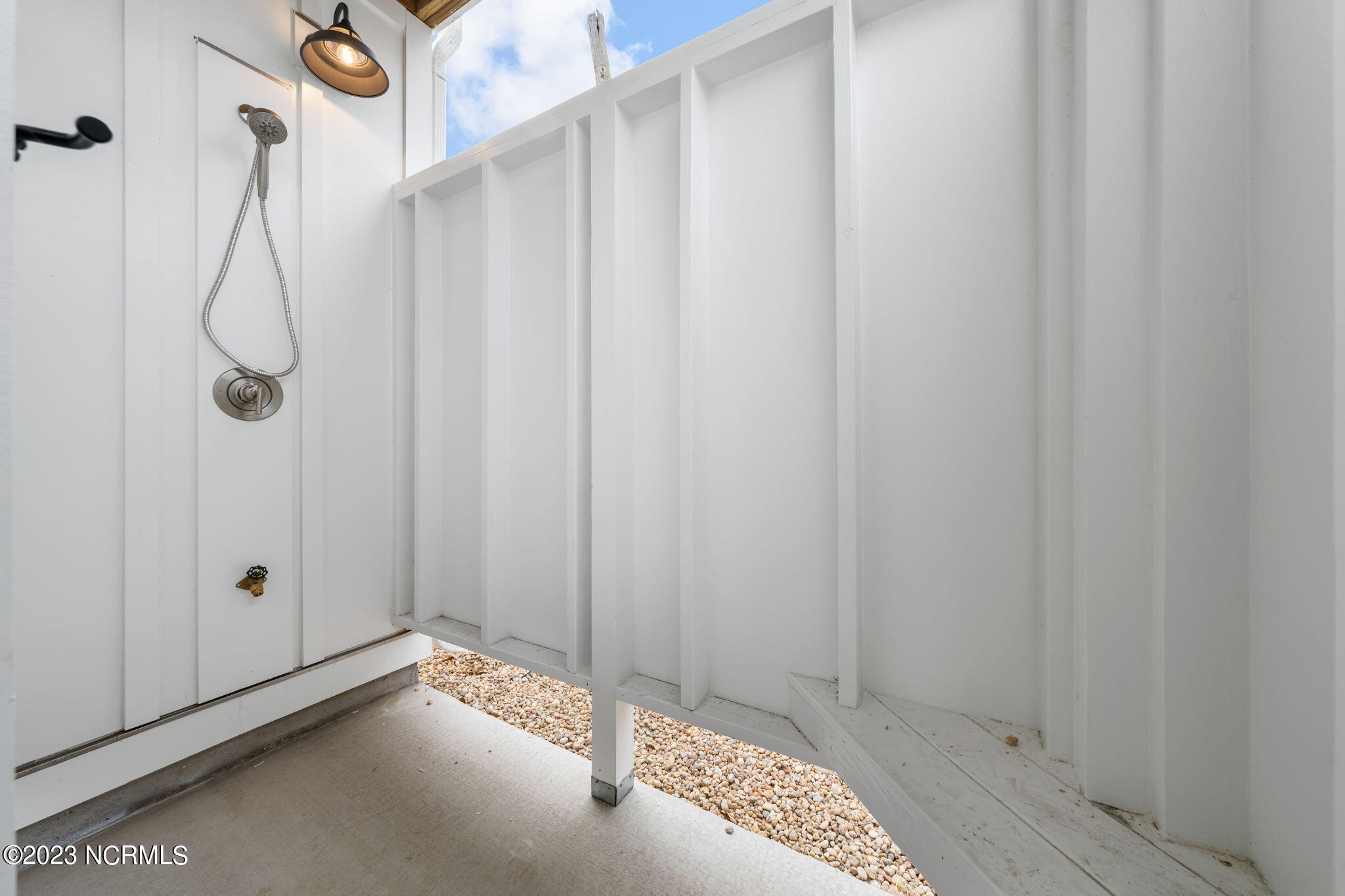 414 Goldsboro Avenue, 2