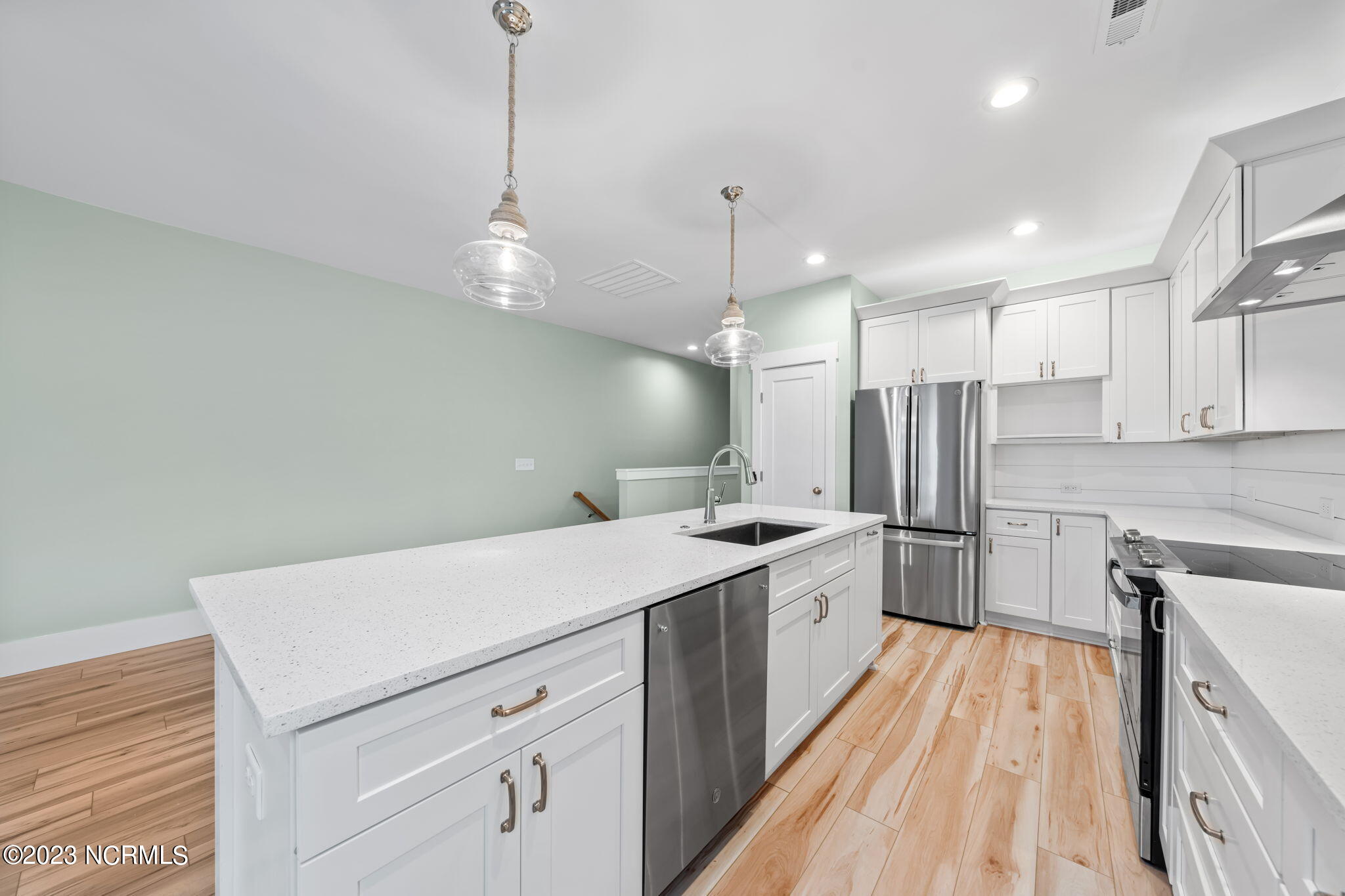 414 Goldsboro Avenue, 2