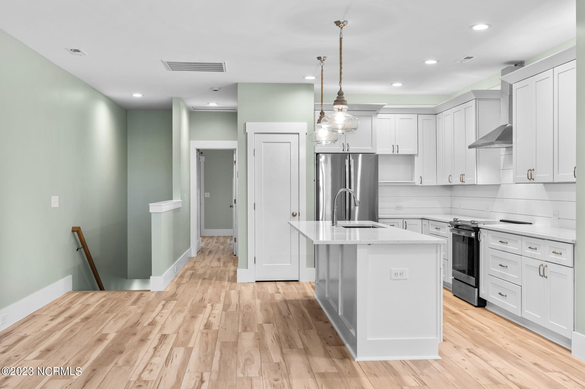 414 Goldsboro Avenue, 2