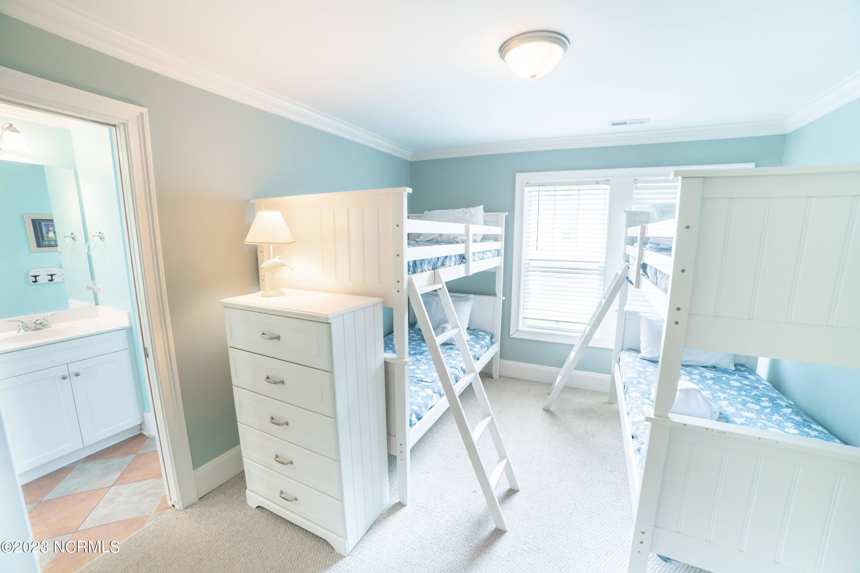 1508 S Lake Park Boulevard, 1