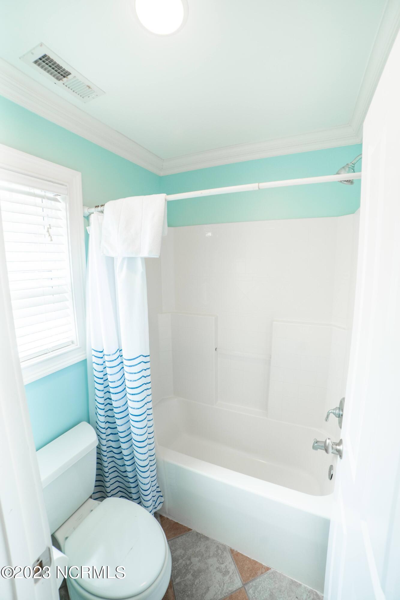 1508 S Lake Park Boulevard, 1