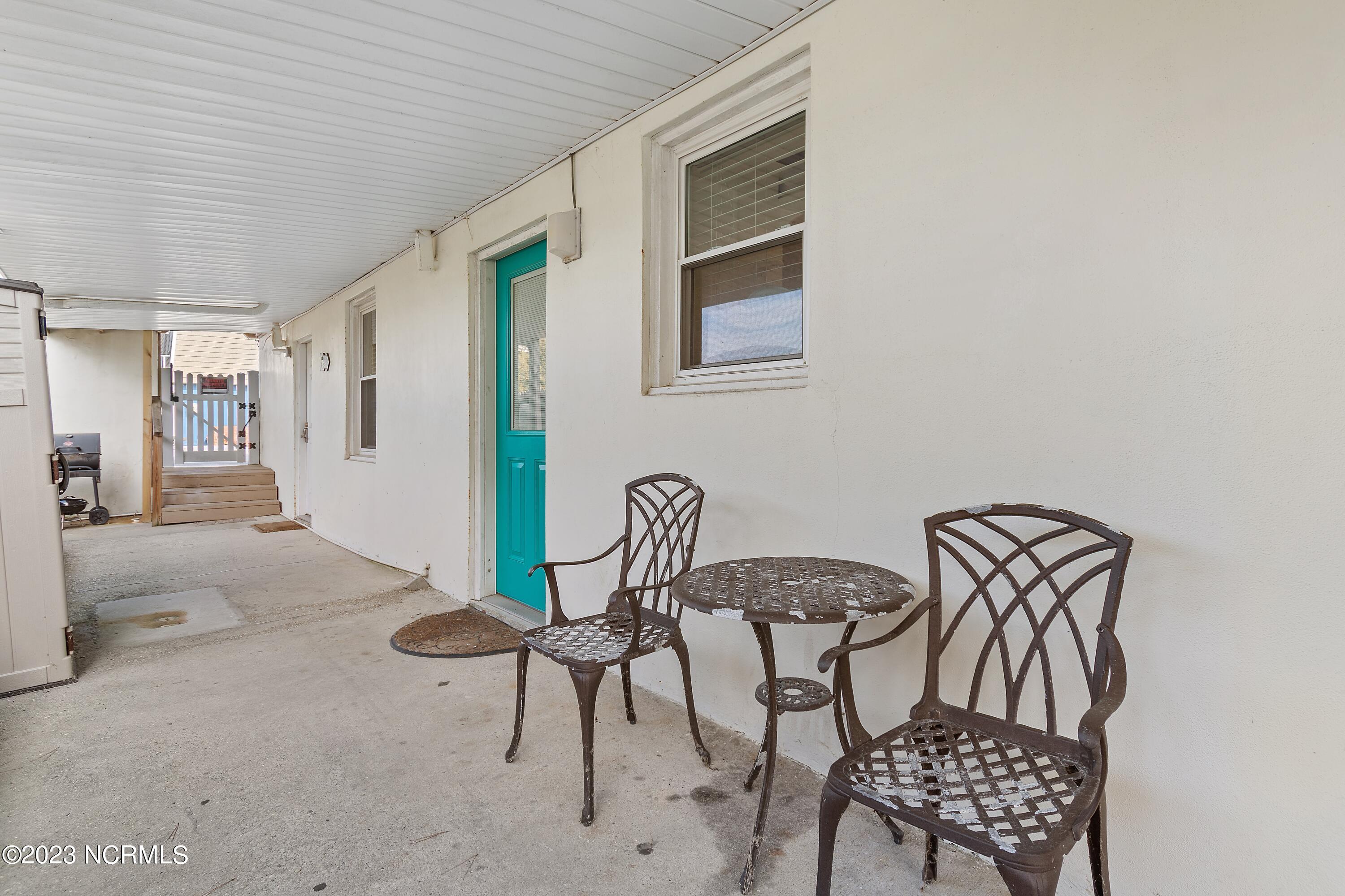 298 Ocean Boulevard W # 103