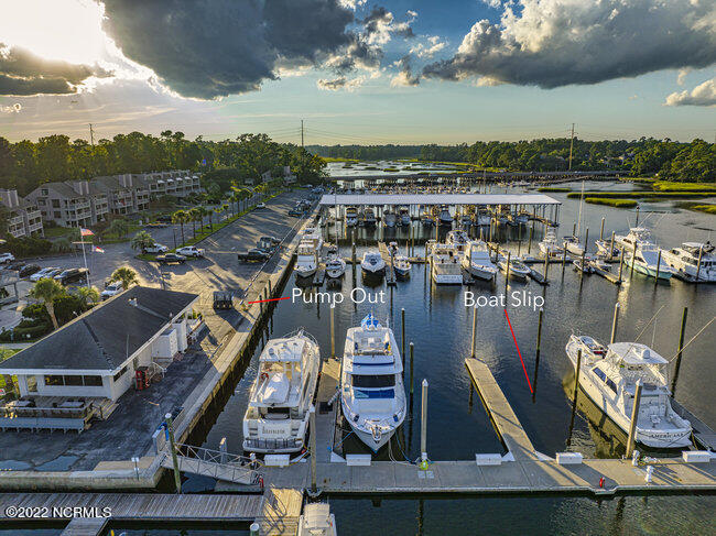 6338 Oleander Drive, 04