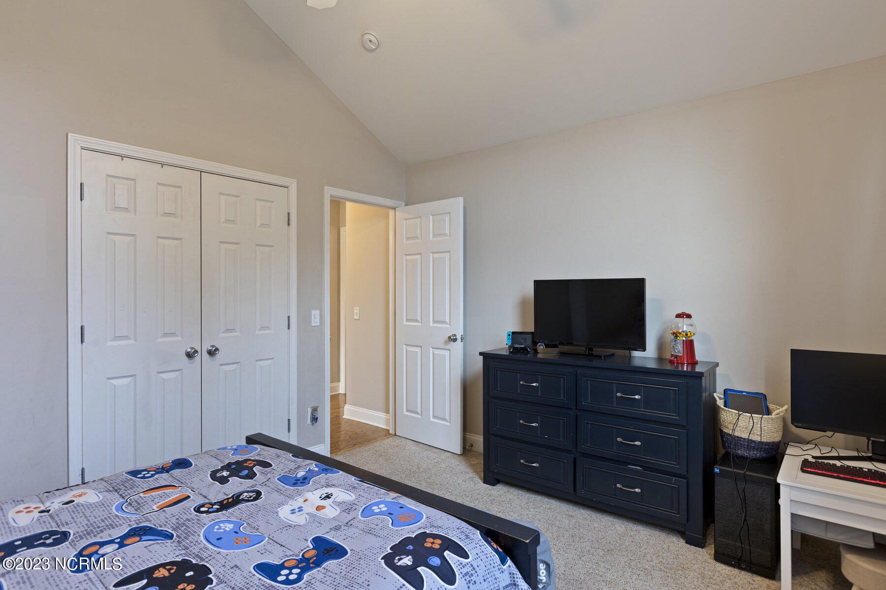 8601 Plantation Landing Drive