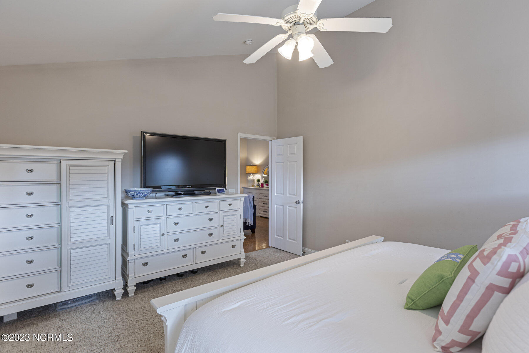 8601 Plantation Landing Drive