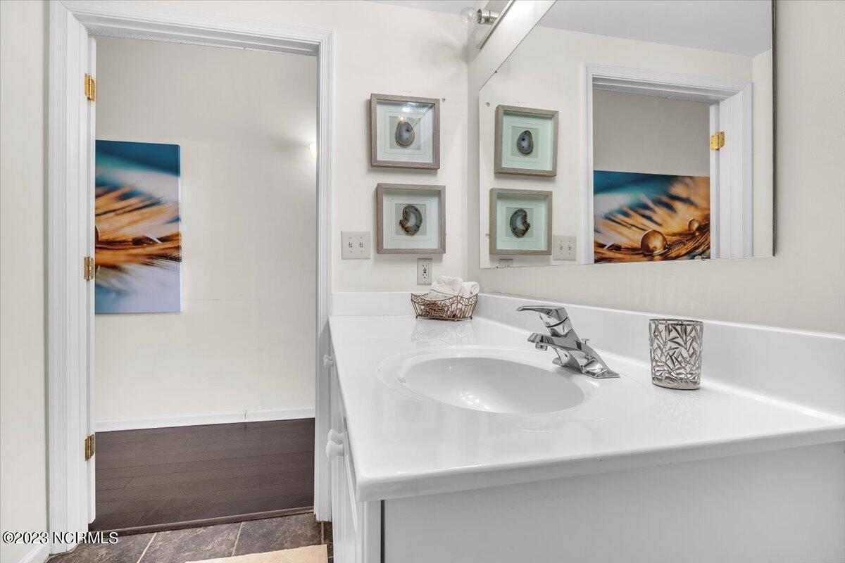 106 N Water Street 908