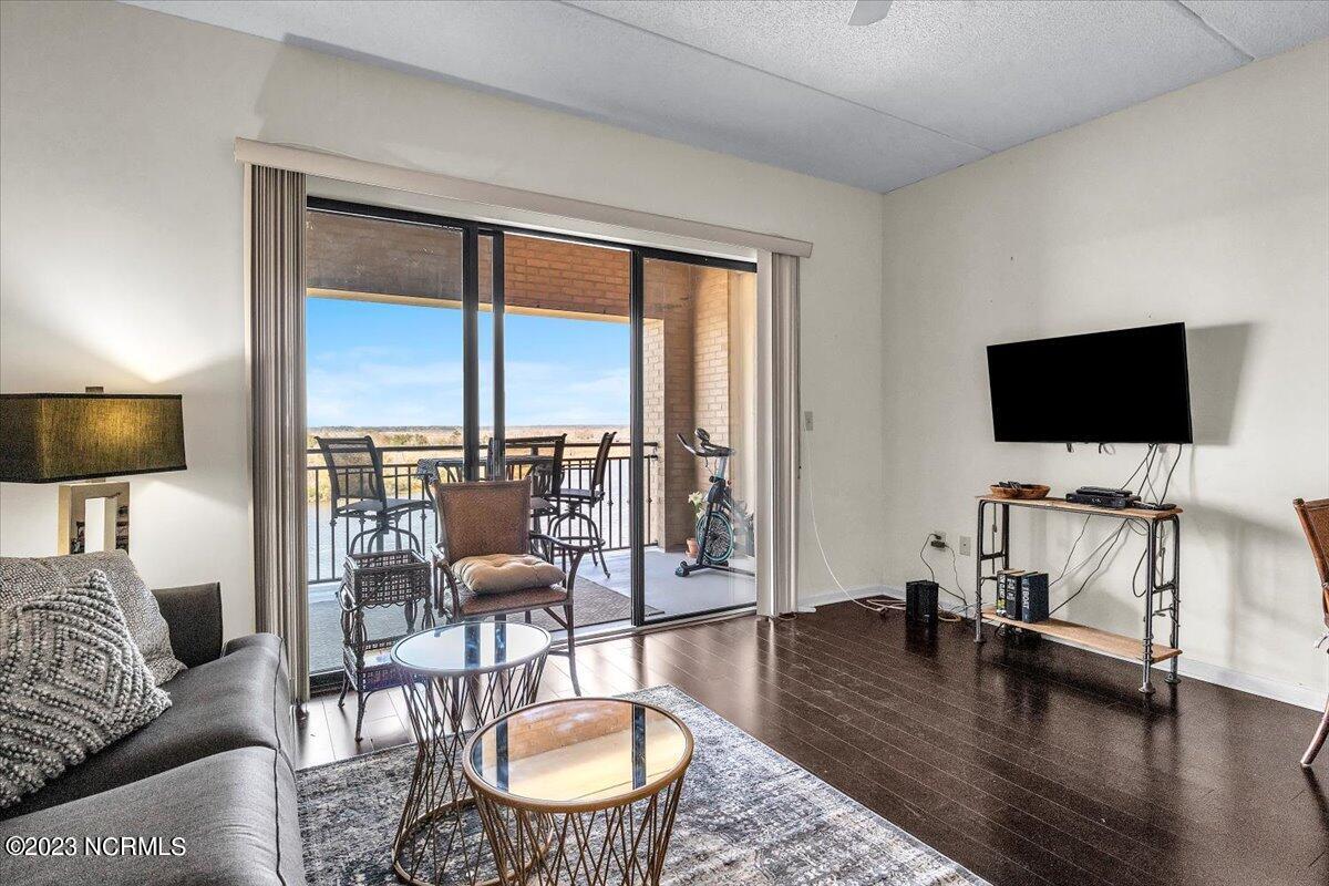 106 N Water Street 908