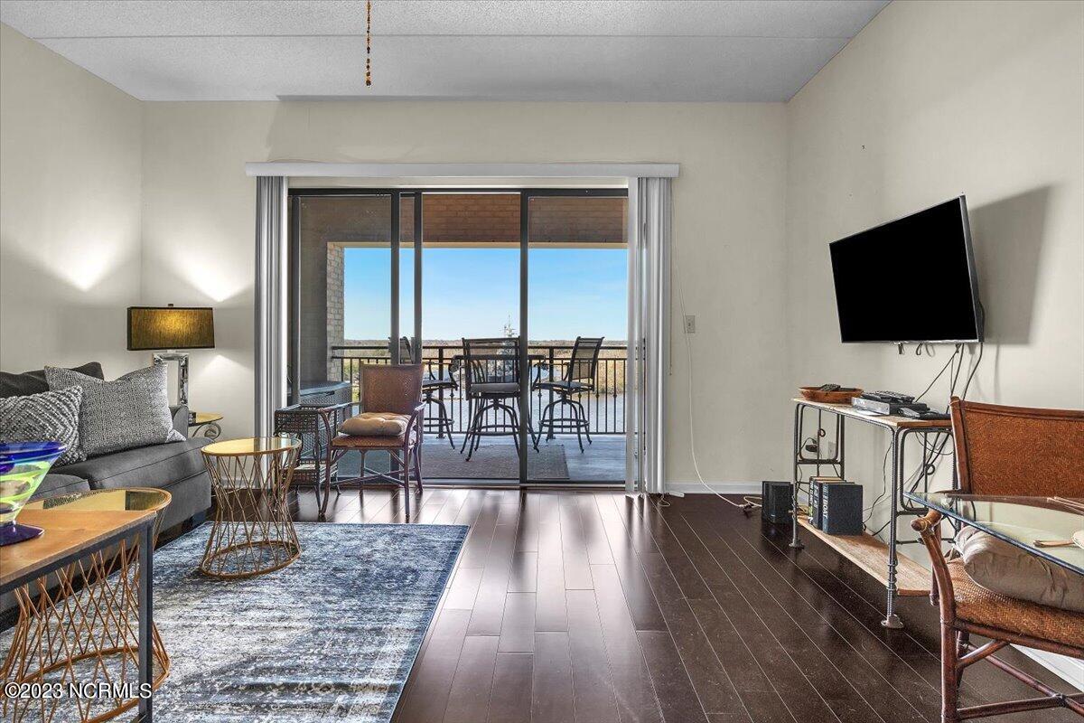 106 N Water Street 908