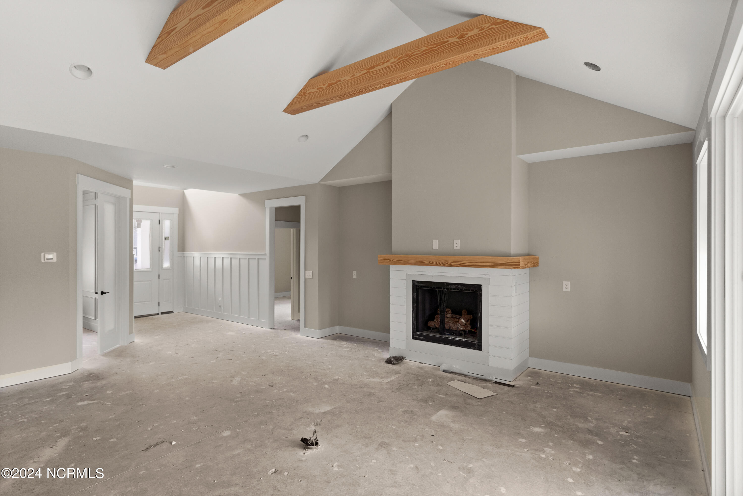 627 Summerhaven Lane SE