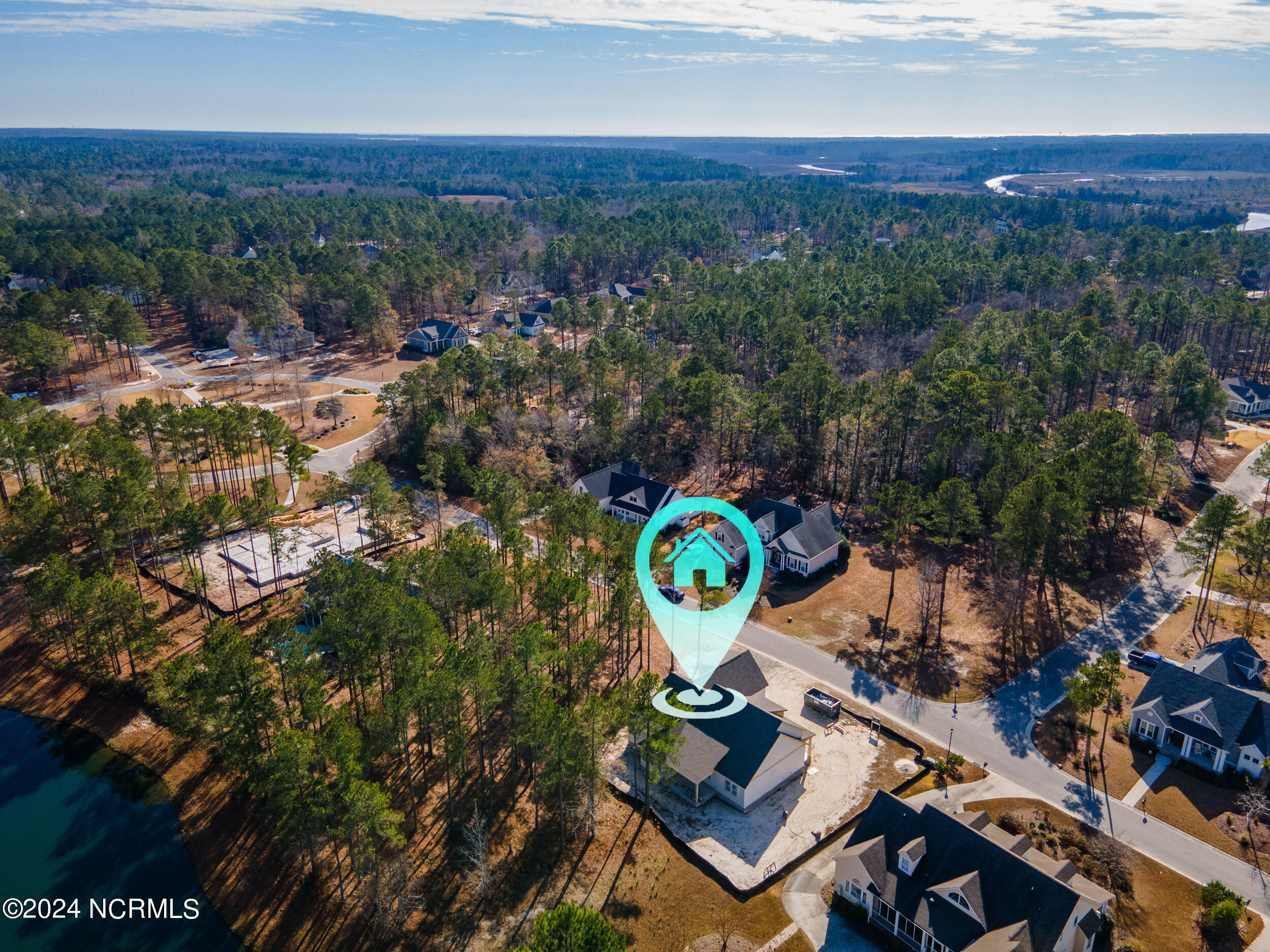 627 Summerhaven Lane SE