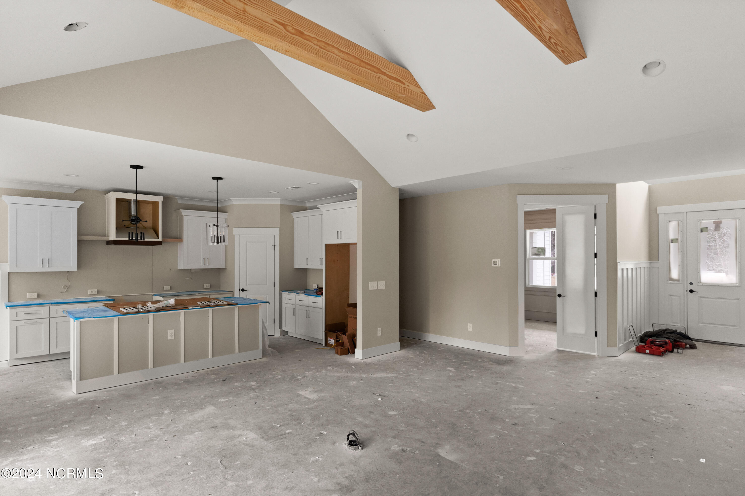 627 Summerhaven Lane SE