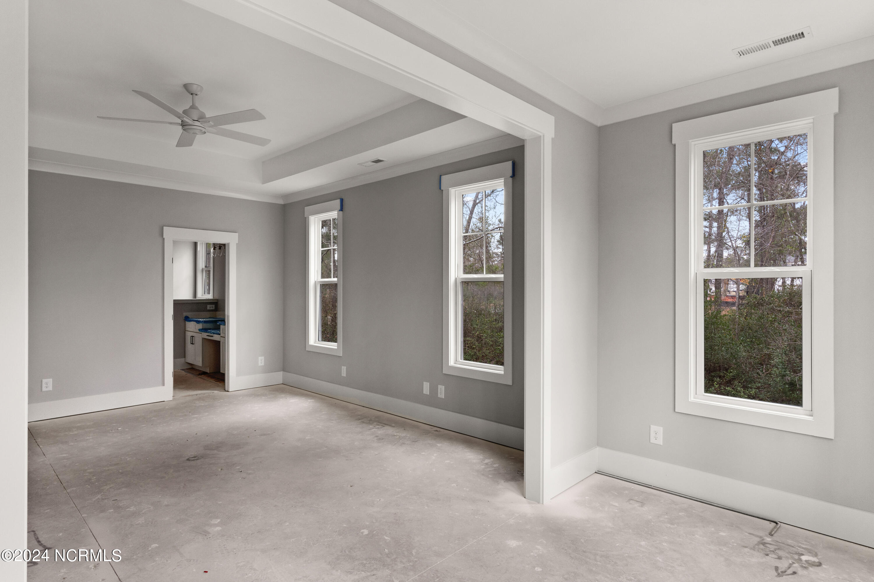 815 Breezewood Drive SE