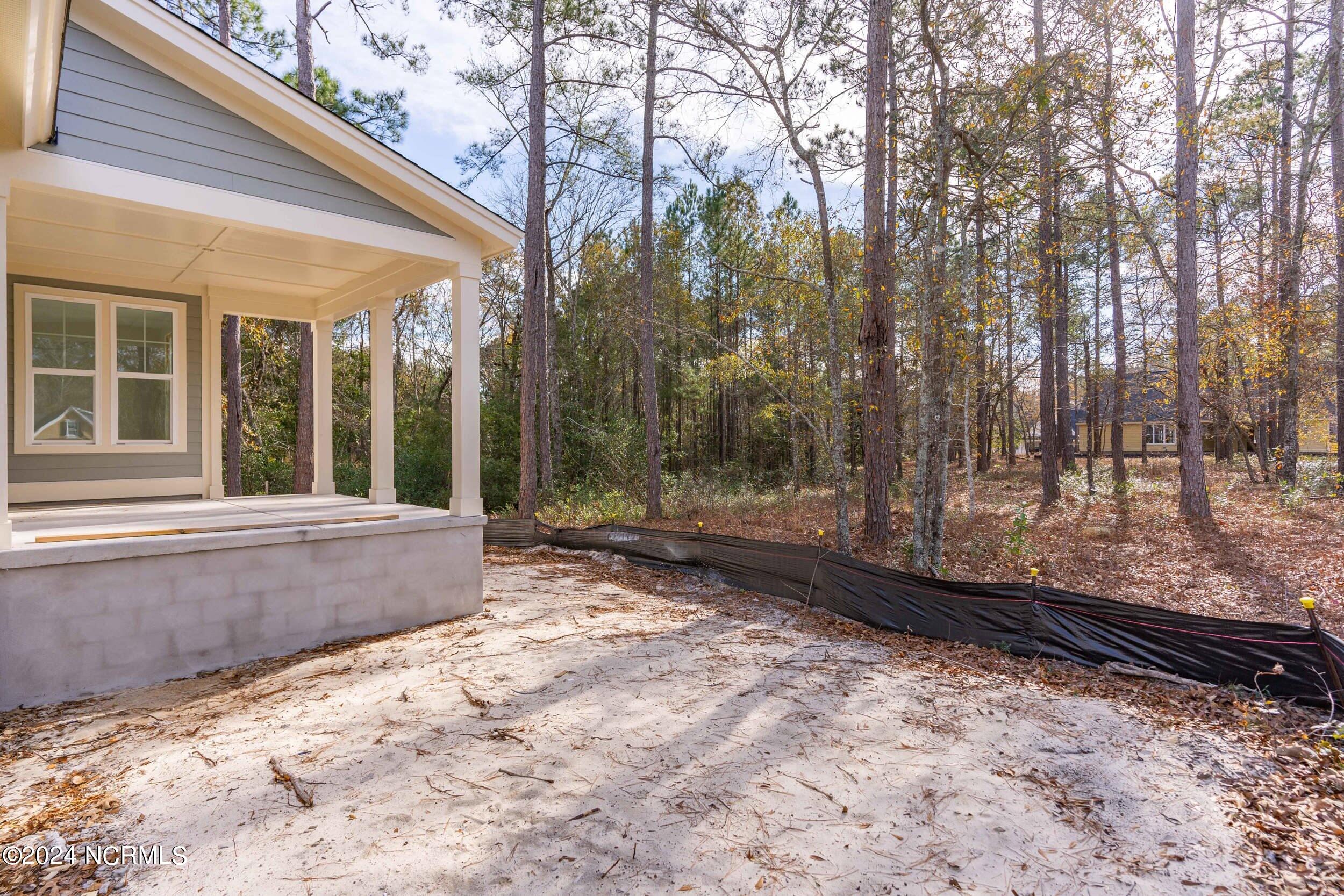 815 Breezewood Drive SE