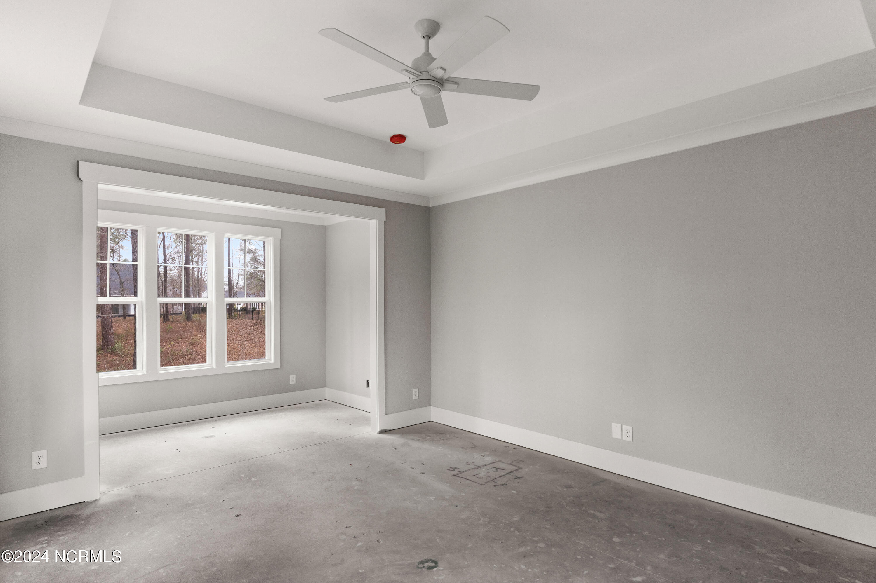 815 Breezewood Drive SE