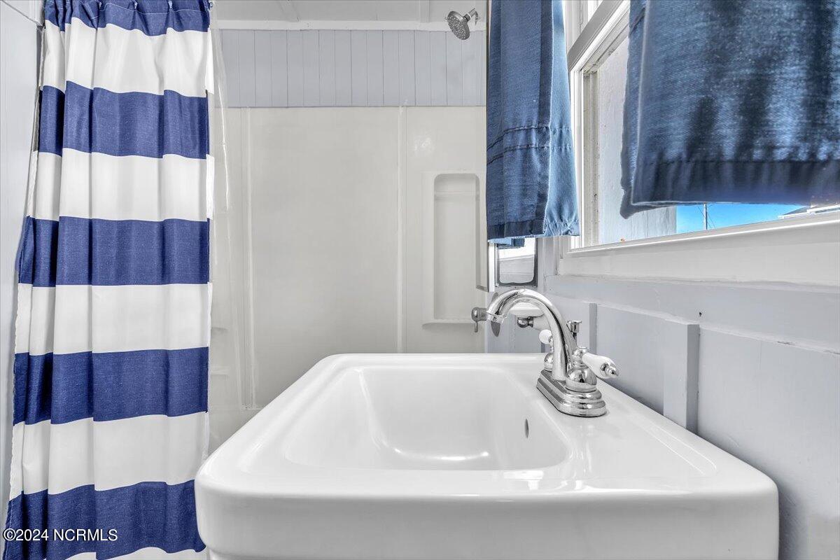 530 Fort Fisher Boulevard S