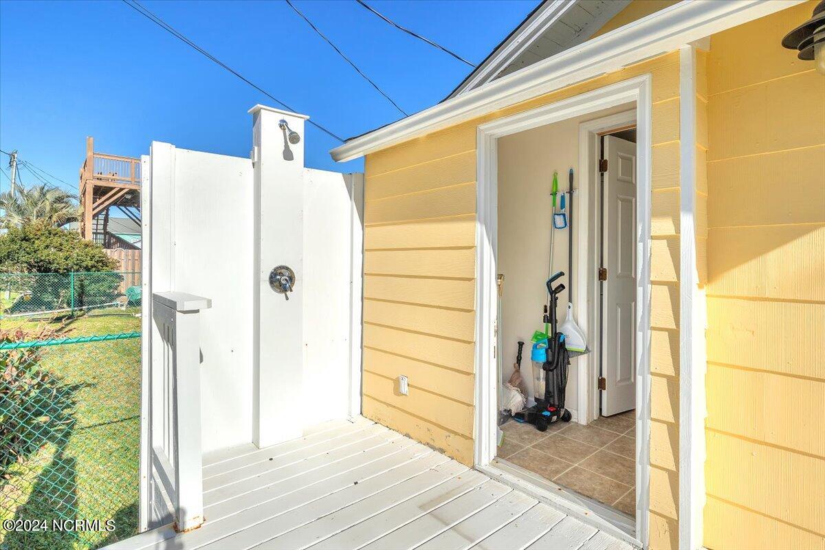 530 Fort Fisher Boulevard S