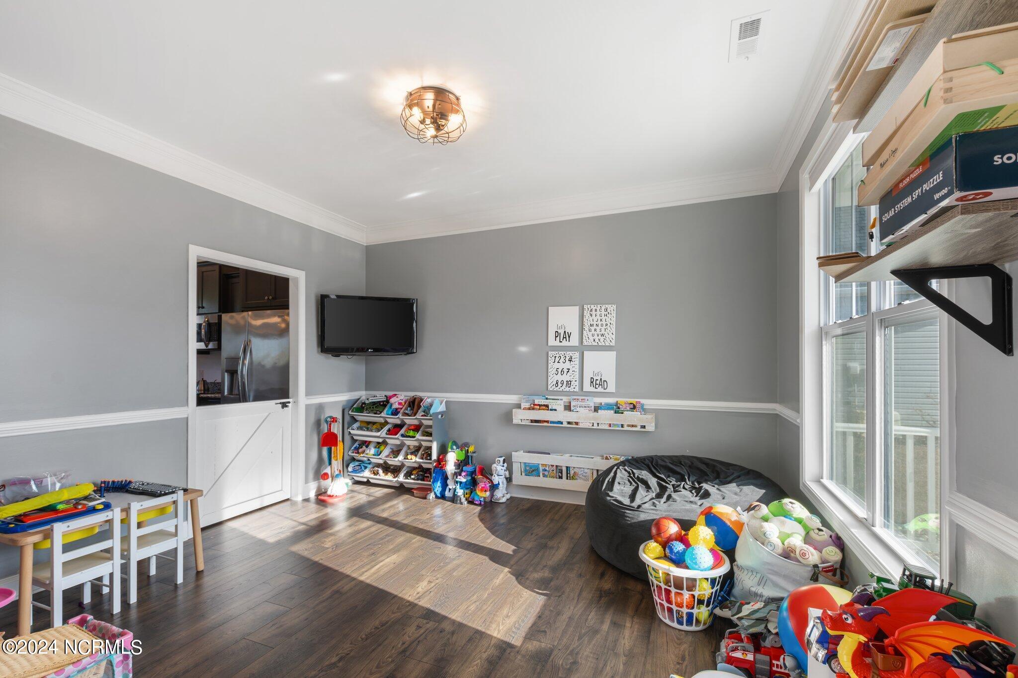 744 Heartwood Drive