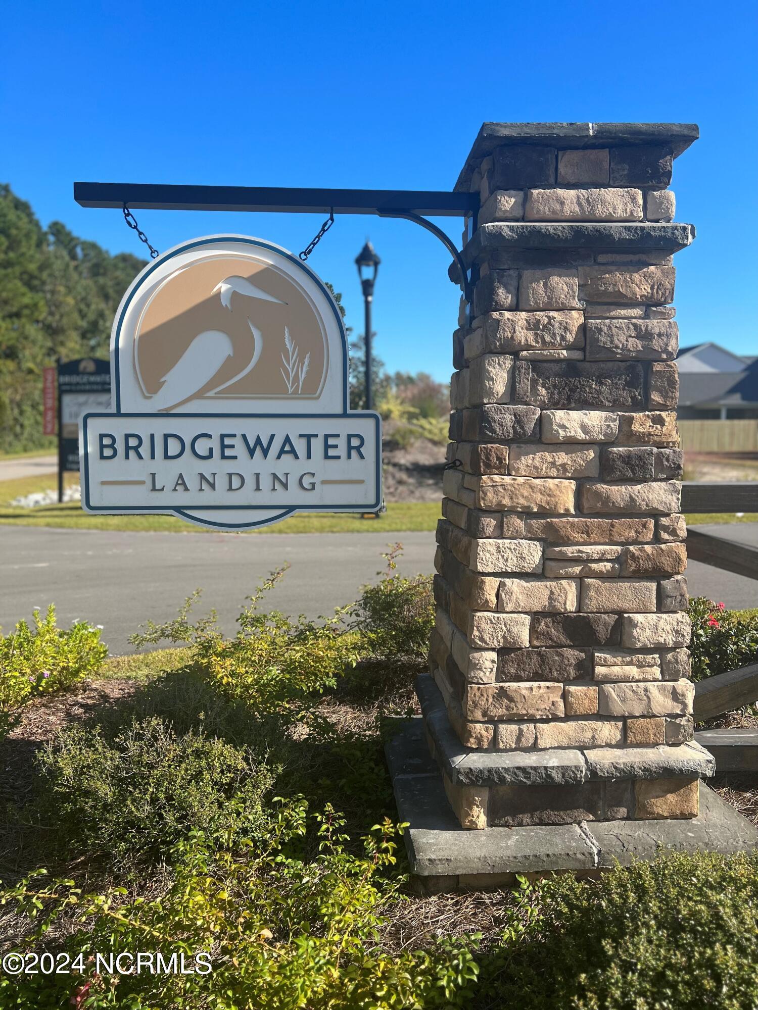 106 W Weatherbee Way