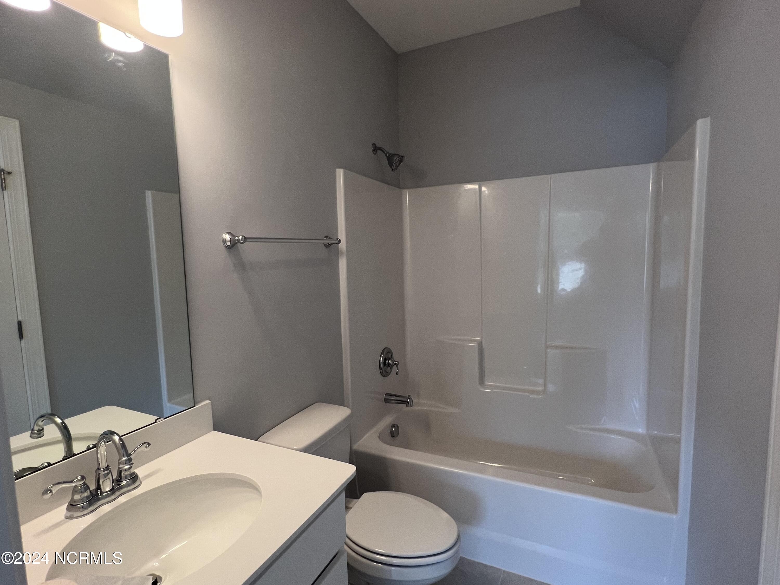 106 W Weatherbee Way