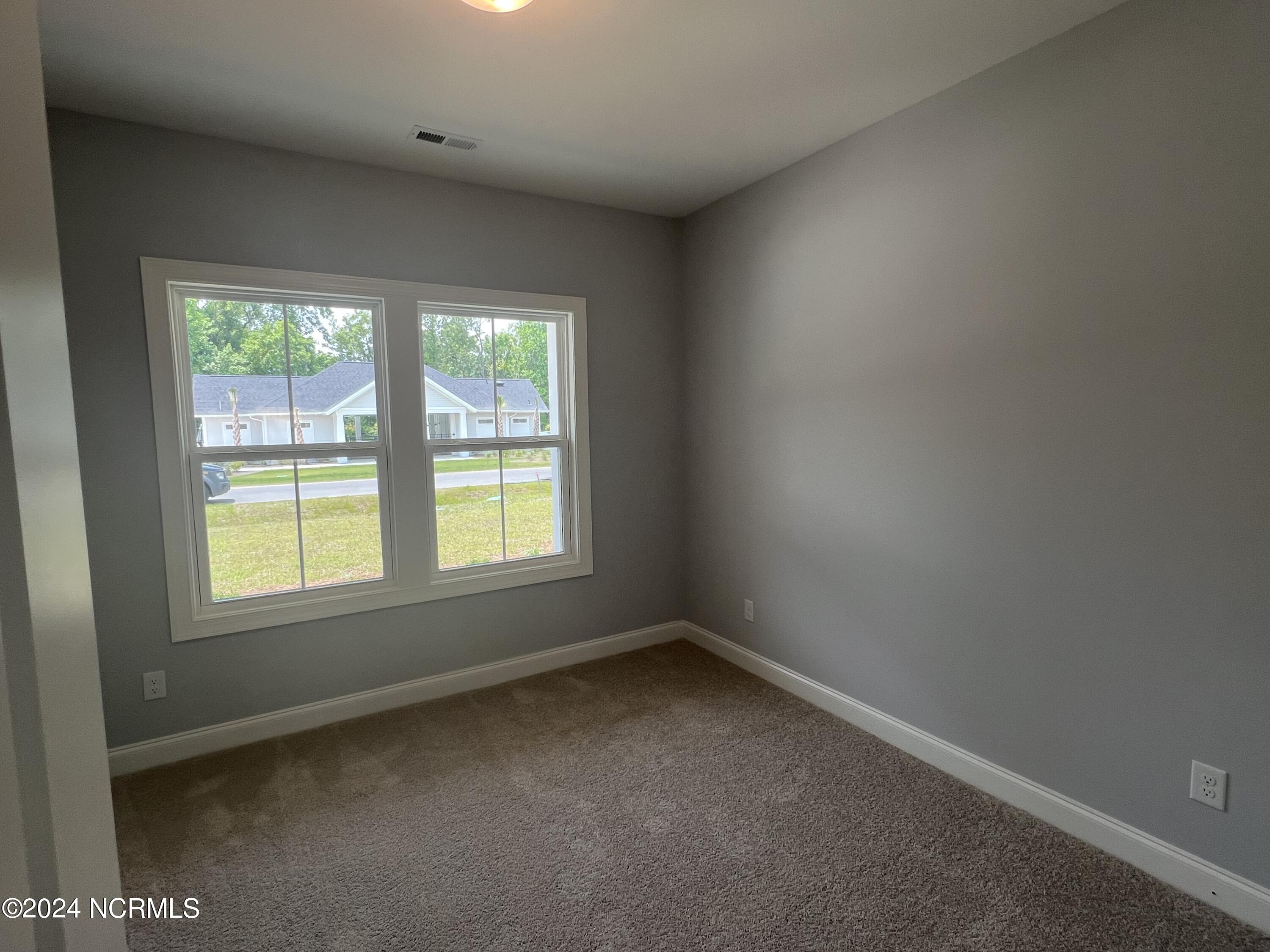 106 W Weatherbee Way