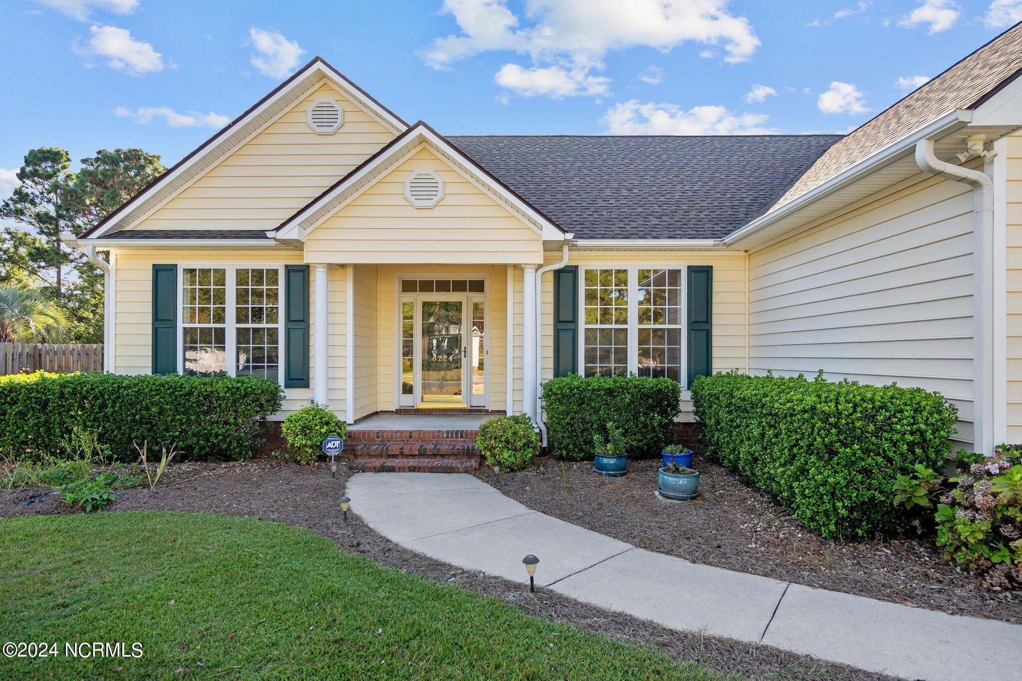 6224 Sentry Oaks Drive