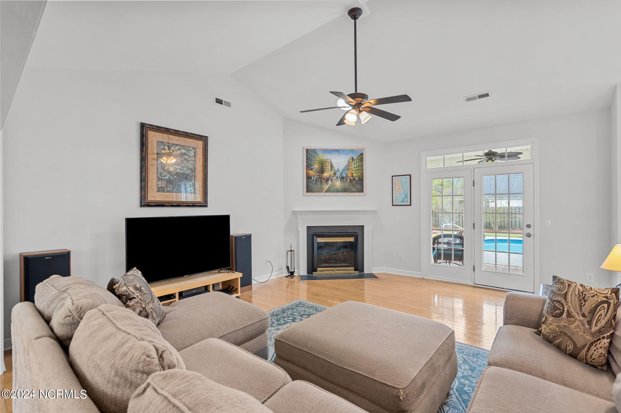 6224 Sentry Oaks Drive