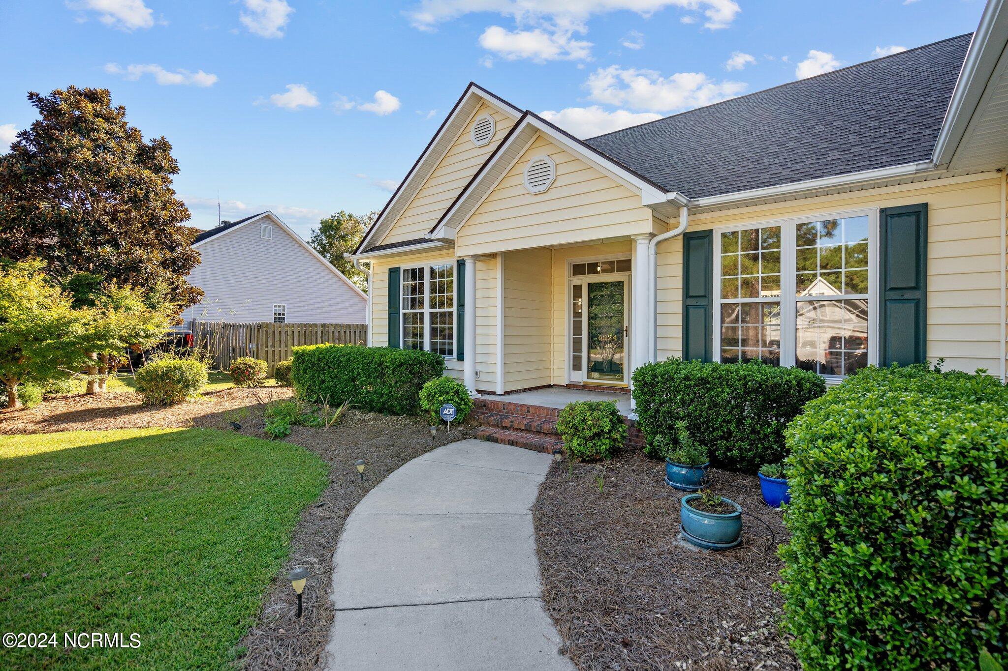 6224 Sentry Oaks Drive