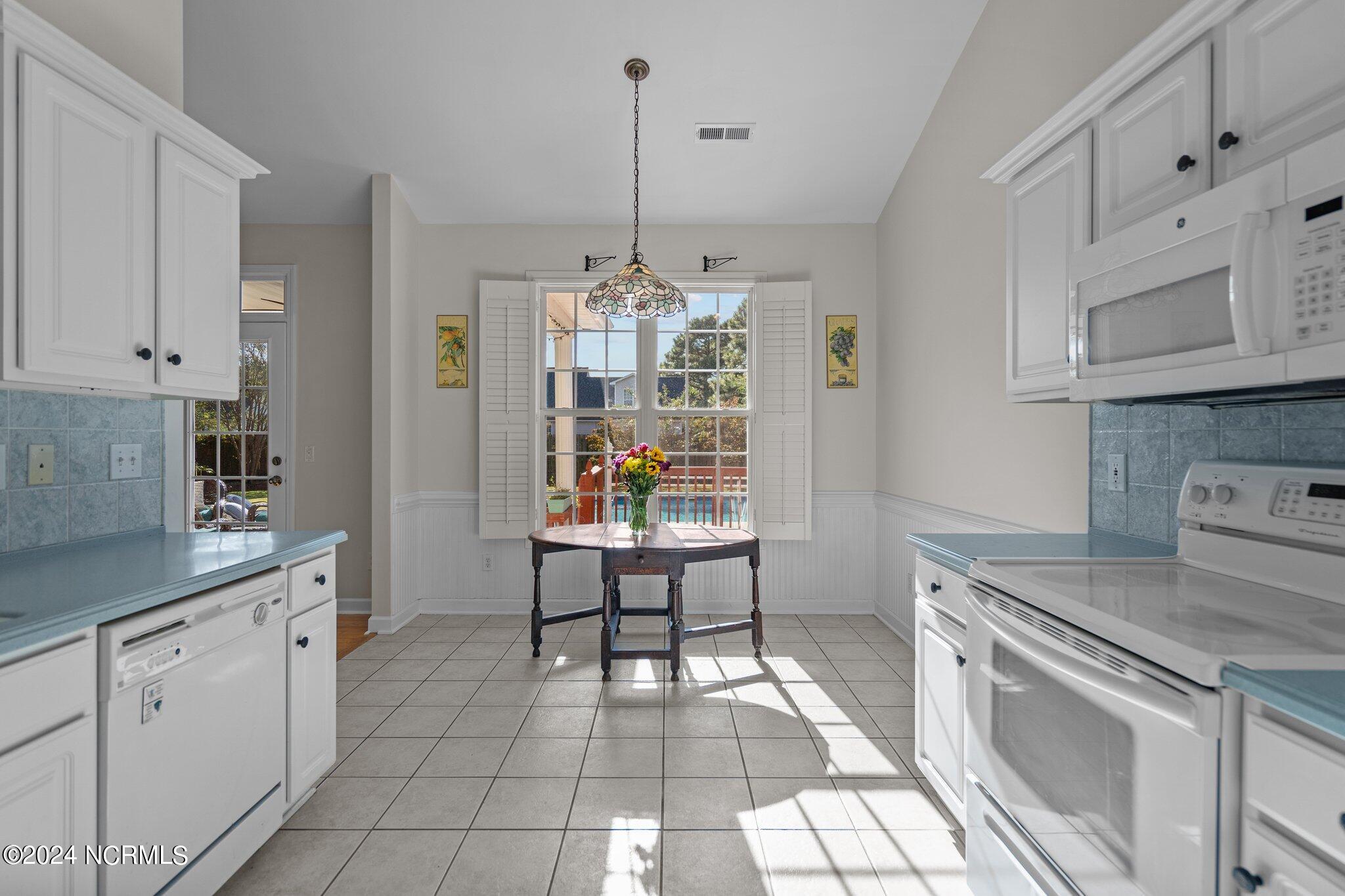 6224 Sentry Oaks Drive