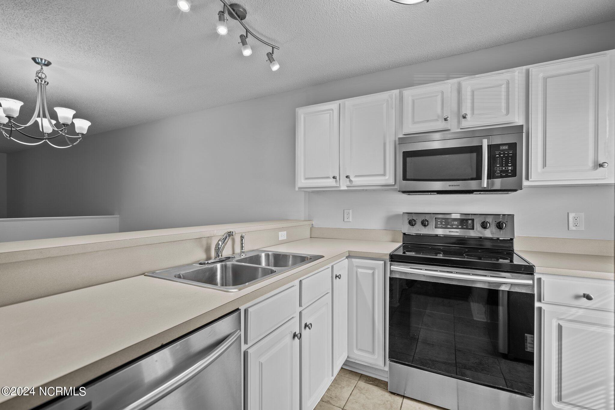 4609 Mcclelland Drive, D-103