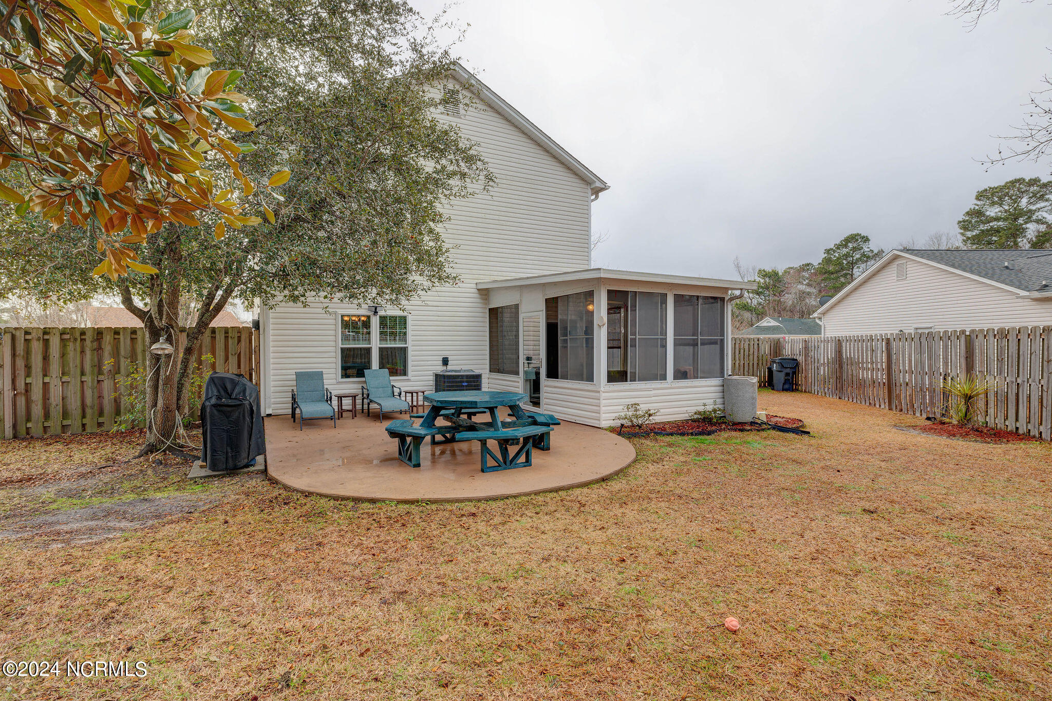 8605 Orchard Loop Road