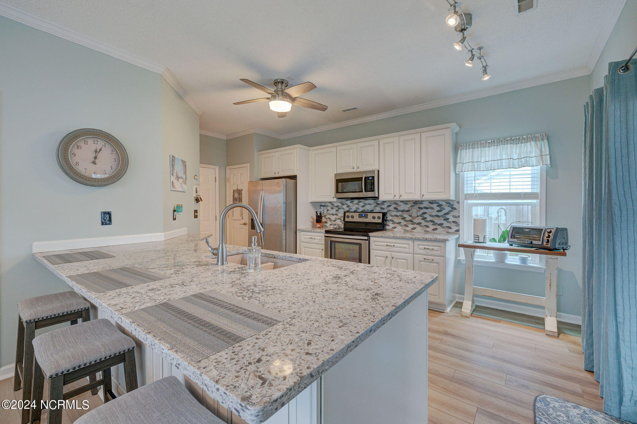 8605 Orchard Loop Road