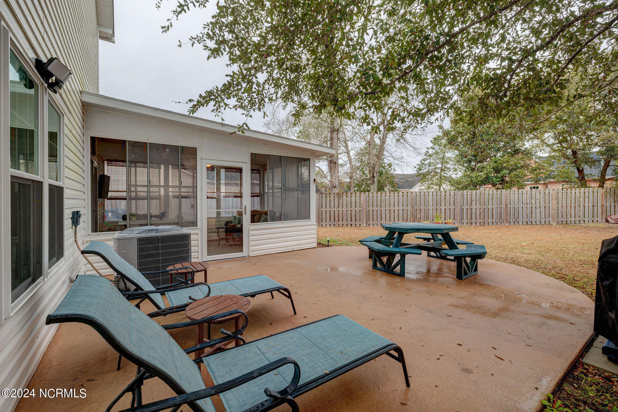 8605 Orchard Loop Road