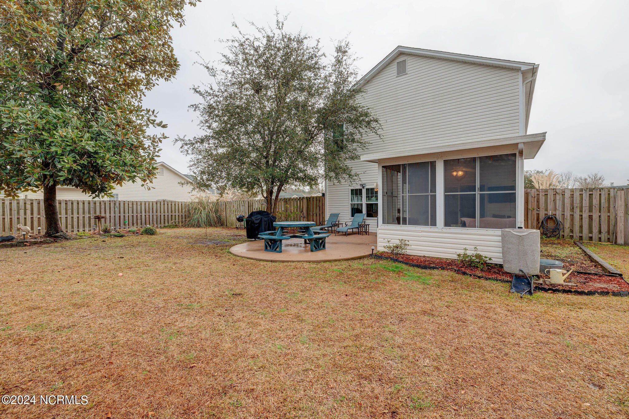 8605 Orchard Loop Road