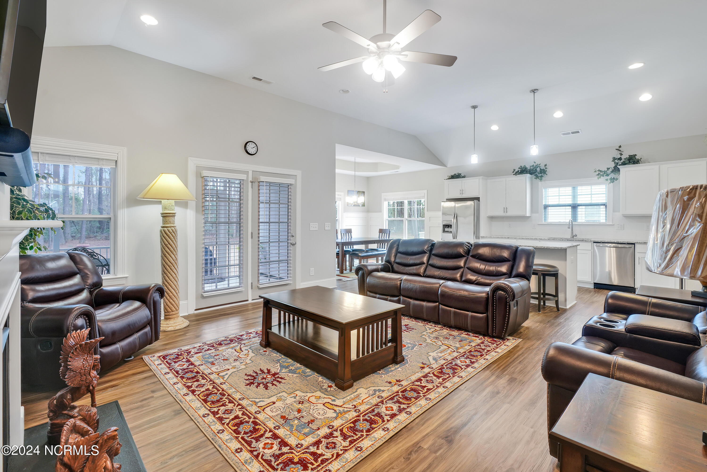 6930 Campbells Ridge Drive SE