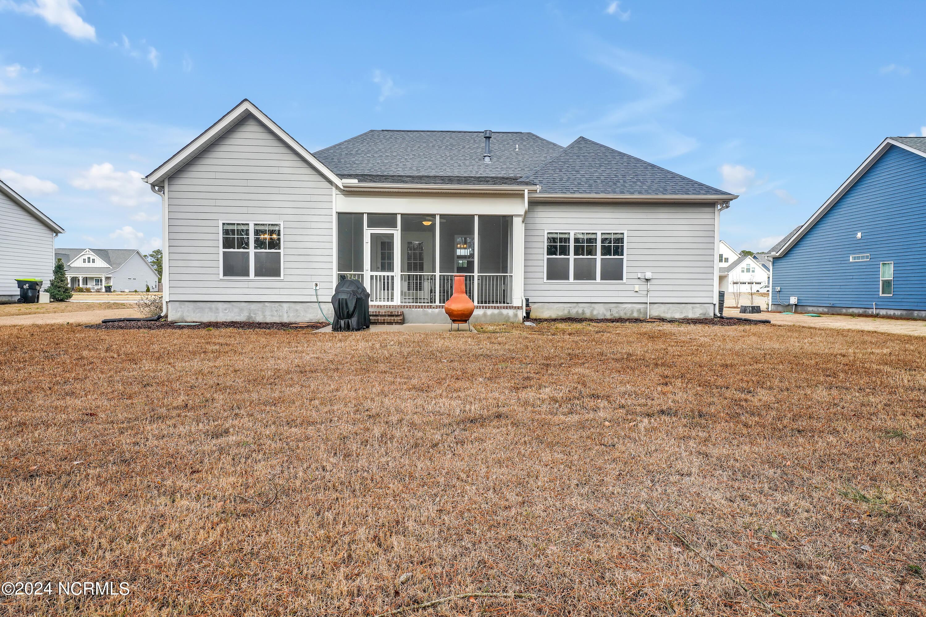 6930 Campbells Ridge Drive SE