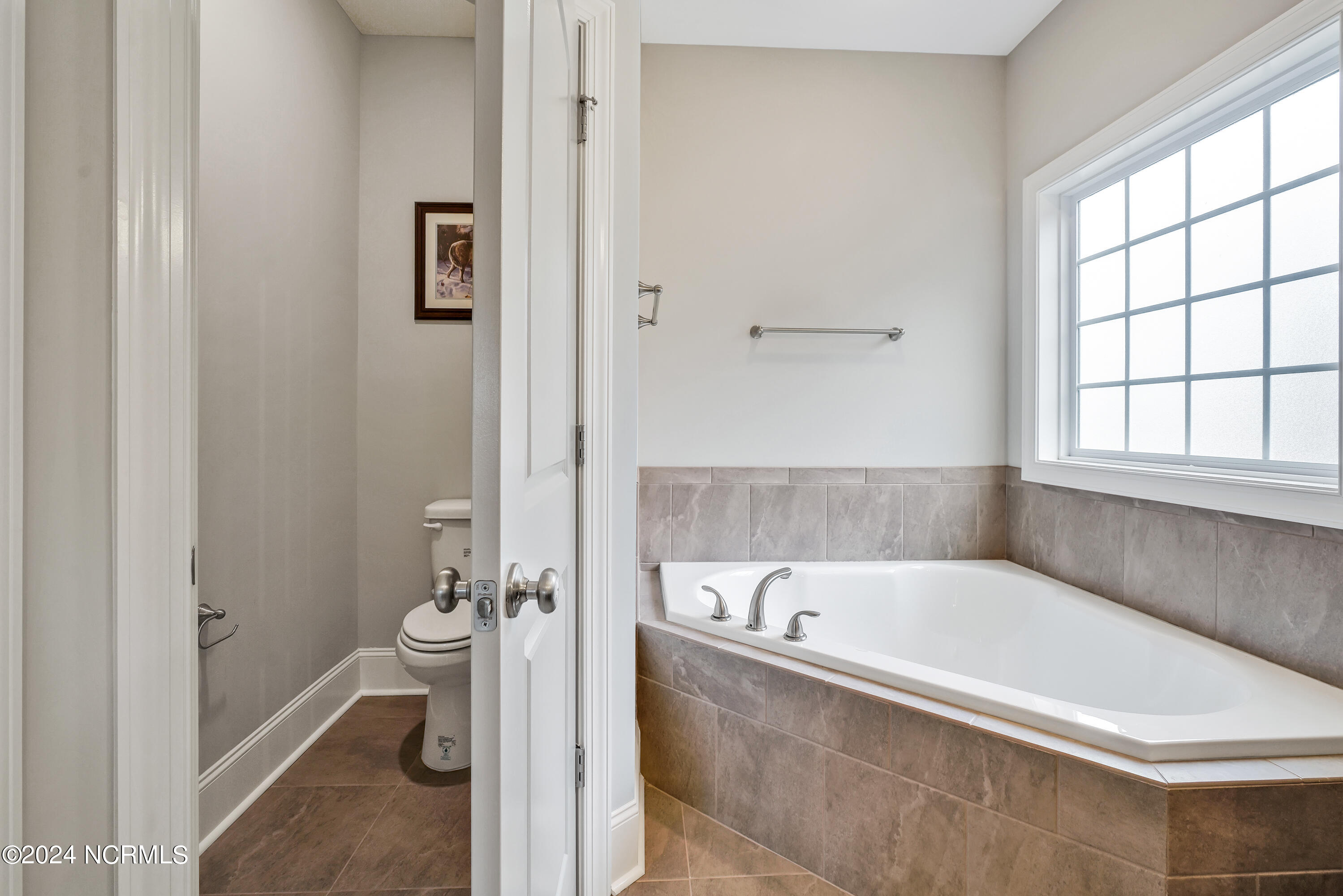 6930 Campbells Ridge Drive SE