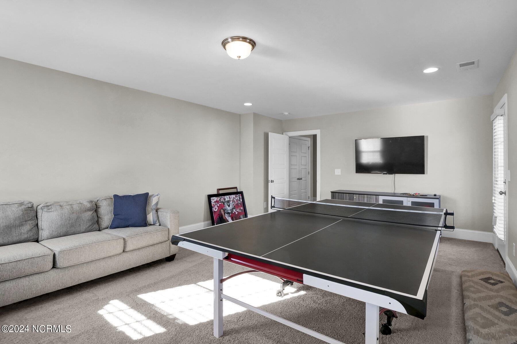 440 Island End Court