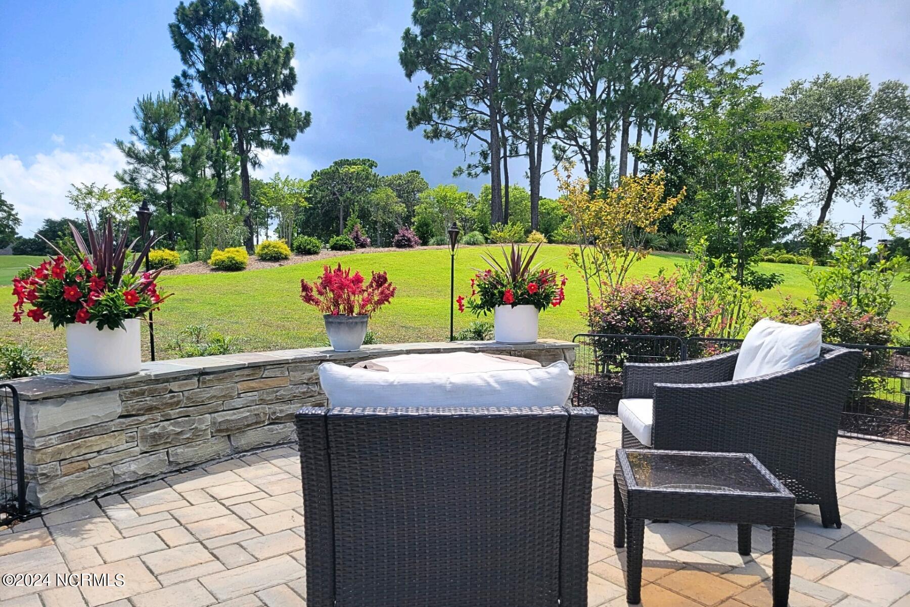 440 Island End Court