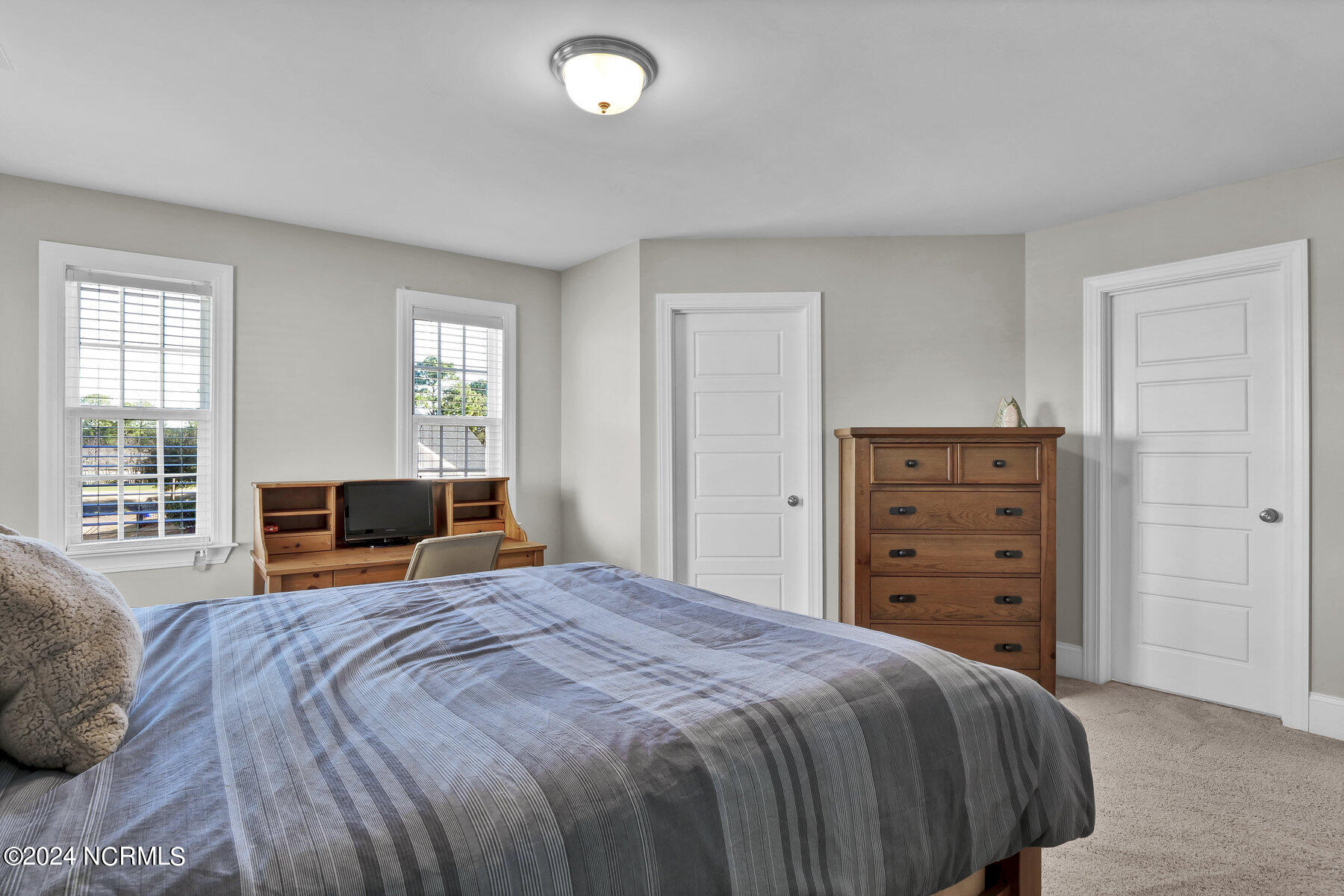 440 Island End Court