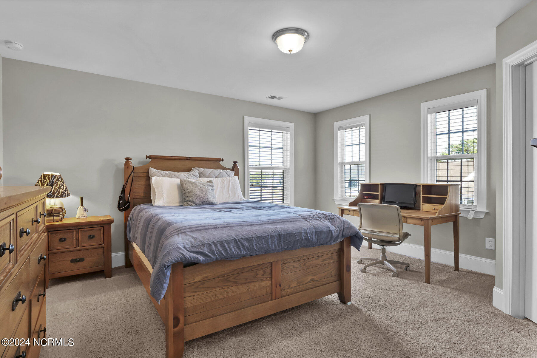 440 Island End Court