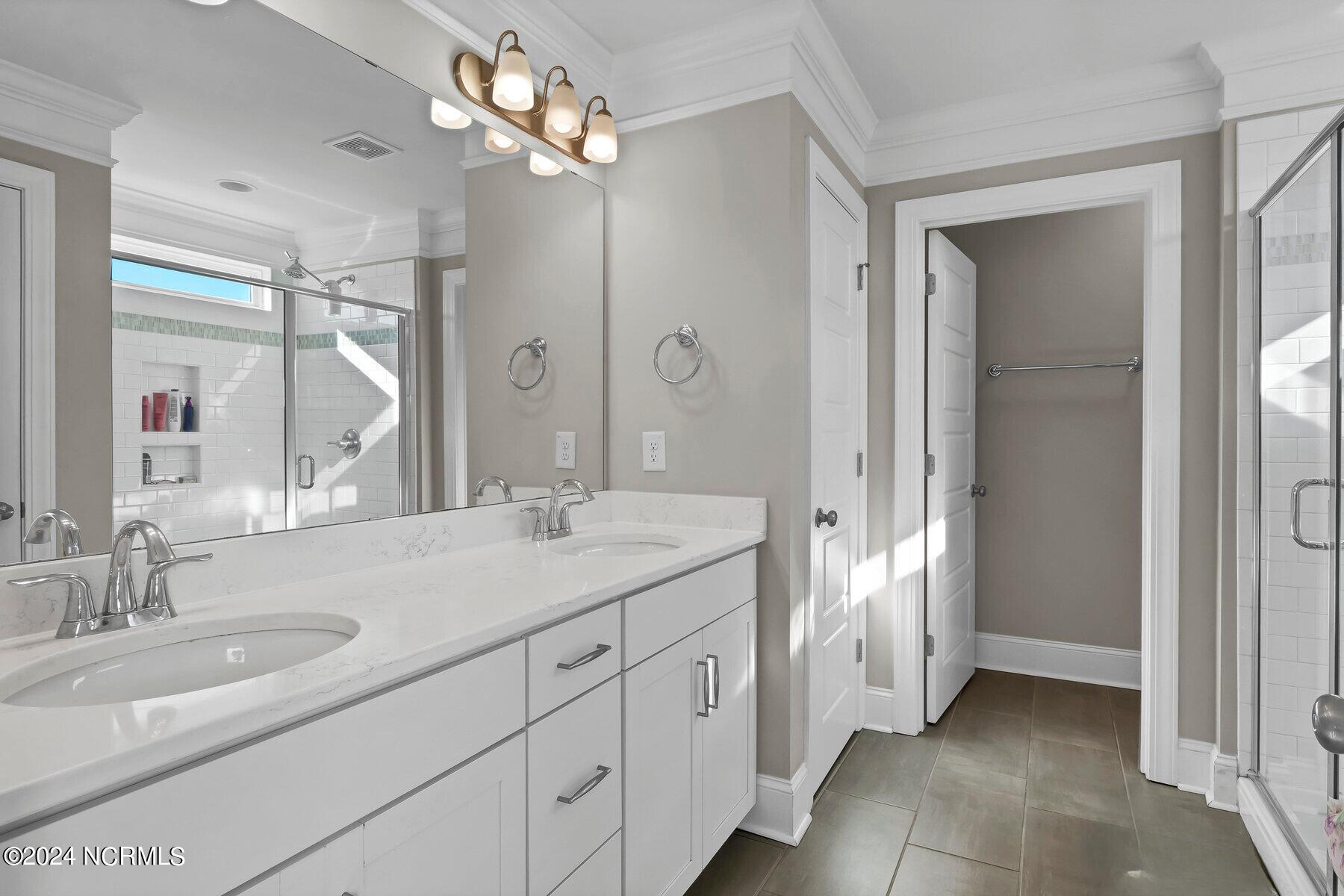 440 Island End Court