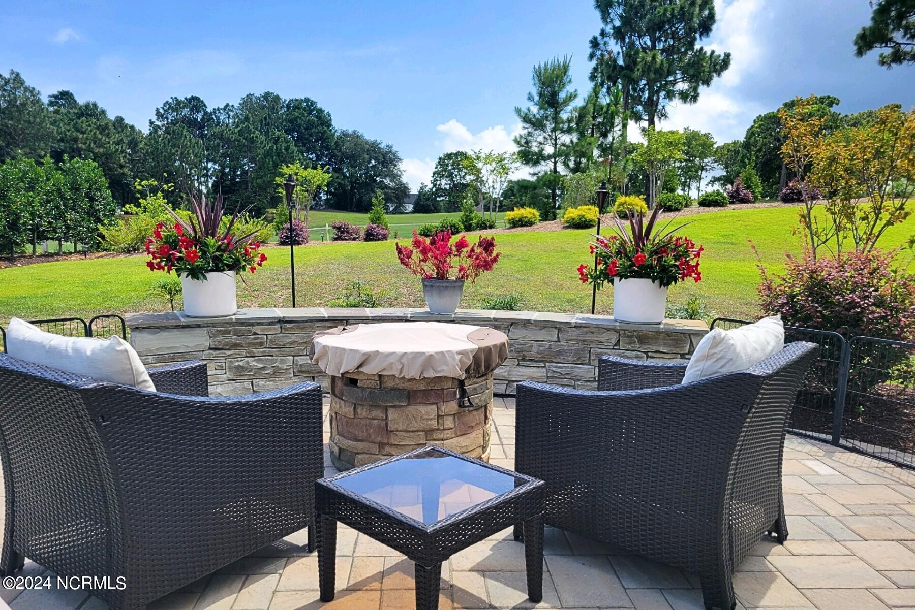 440 Island End Court