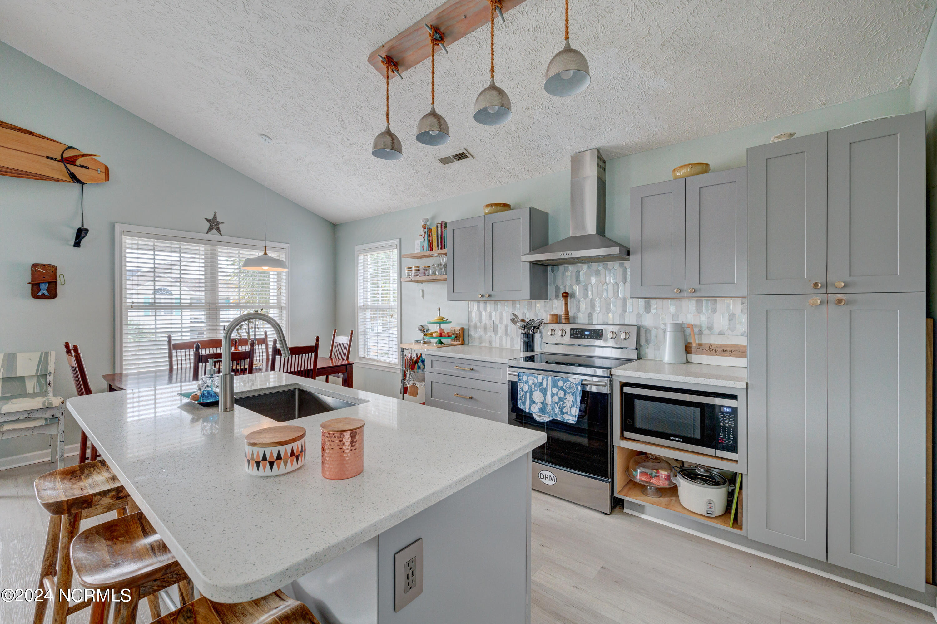 123 Olde Mariners Way