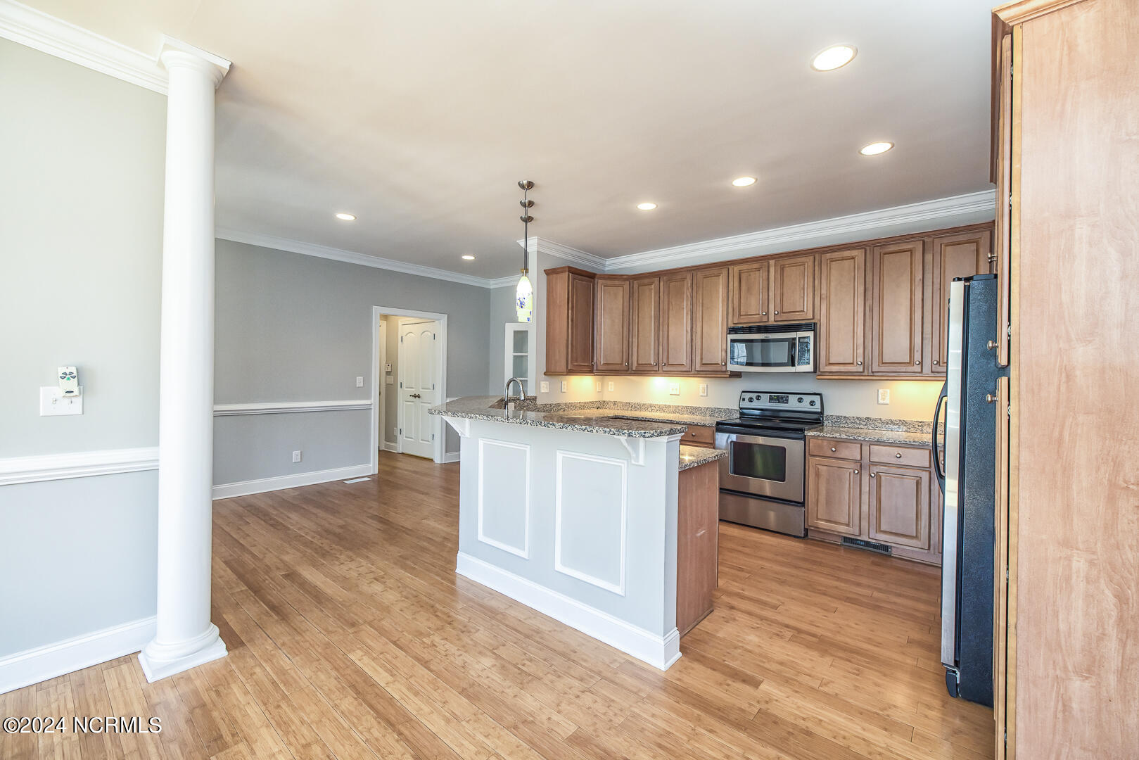 7807 Beachcomber Court