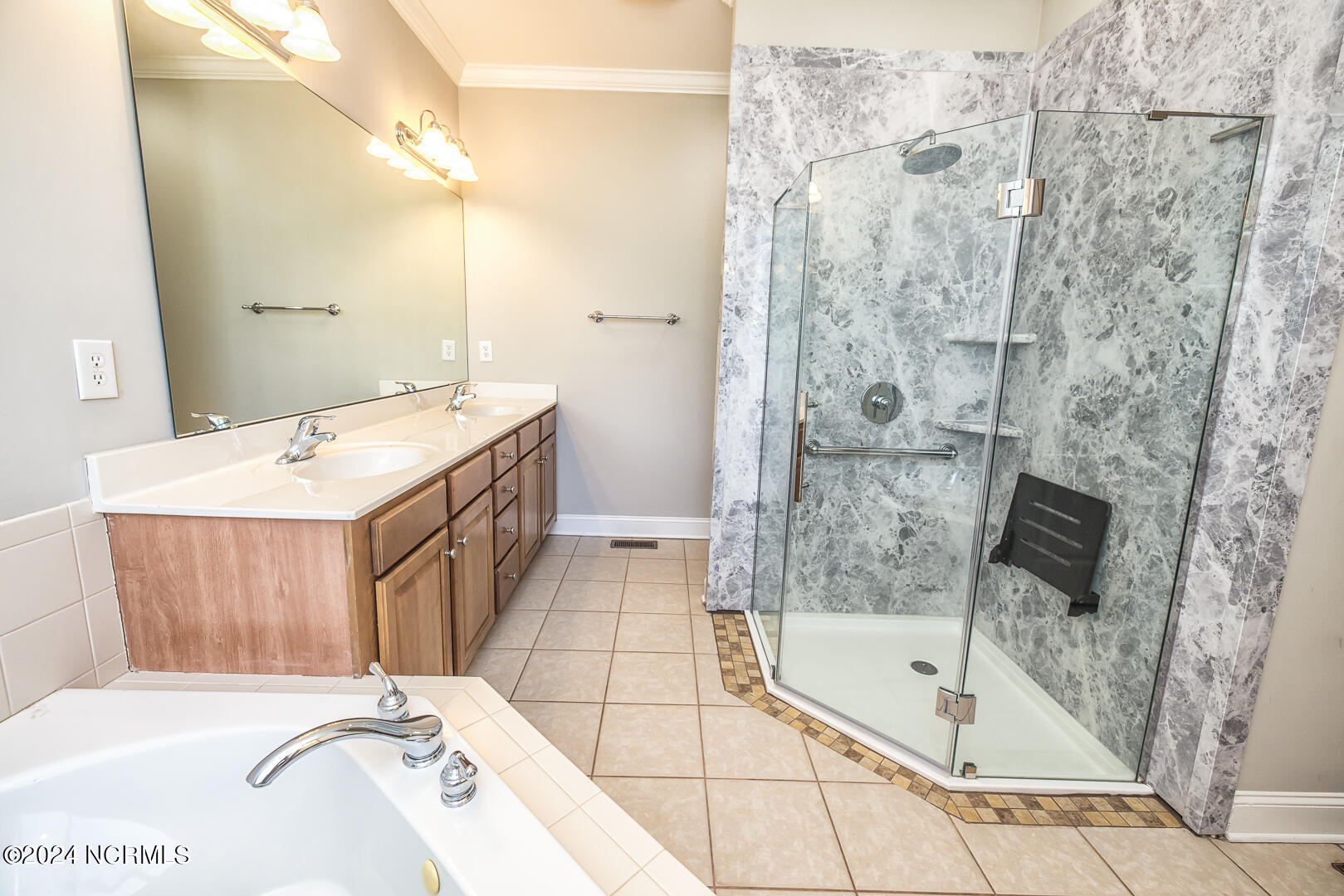 7807 Beachcomber Court