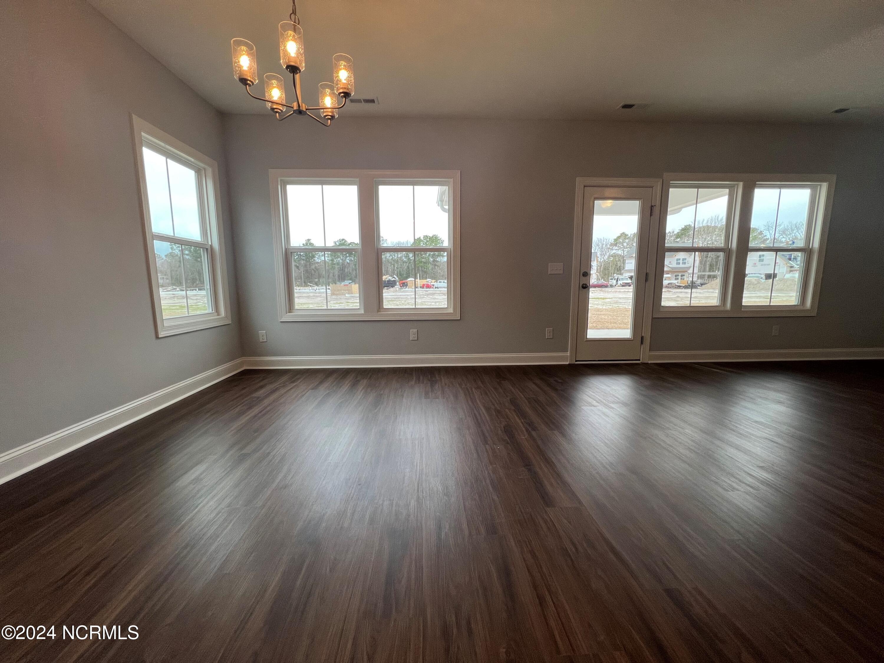 138 W Weatherbee Way