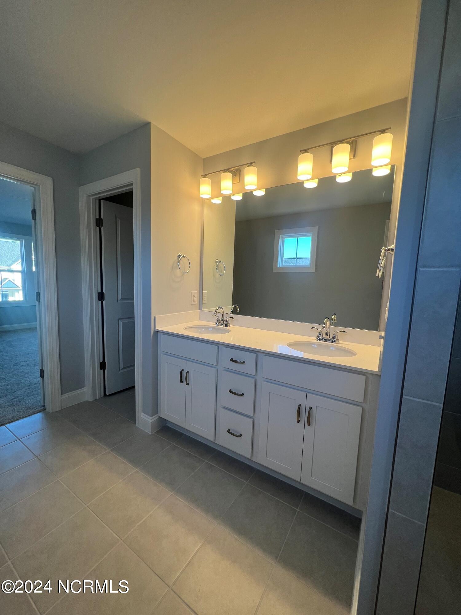 138 W Weatherbee Way