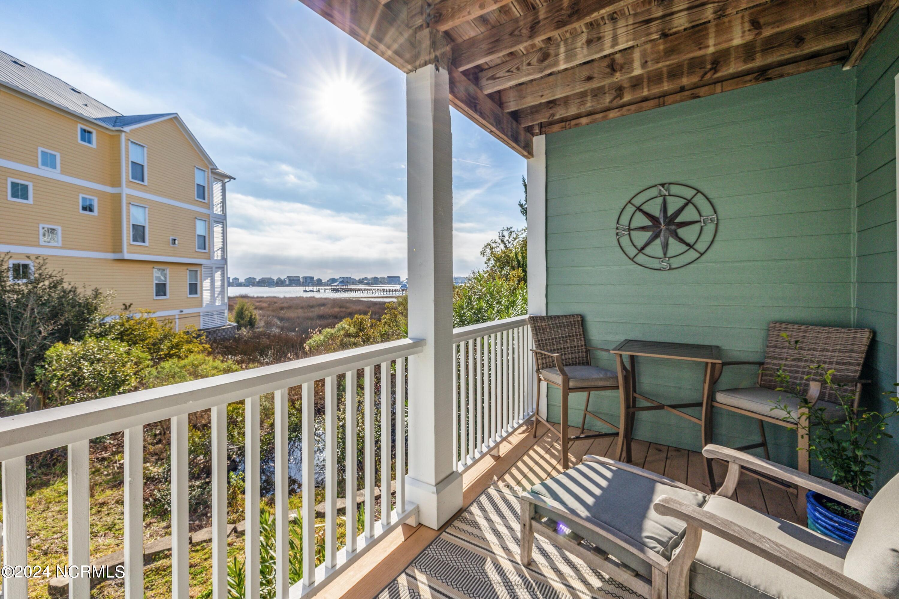 1528 Island Marina Drive