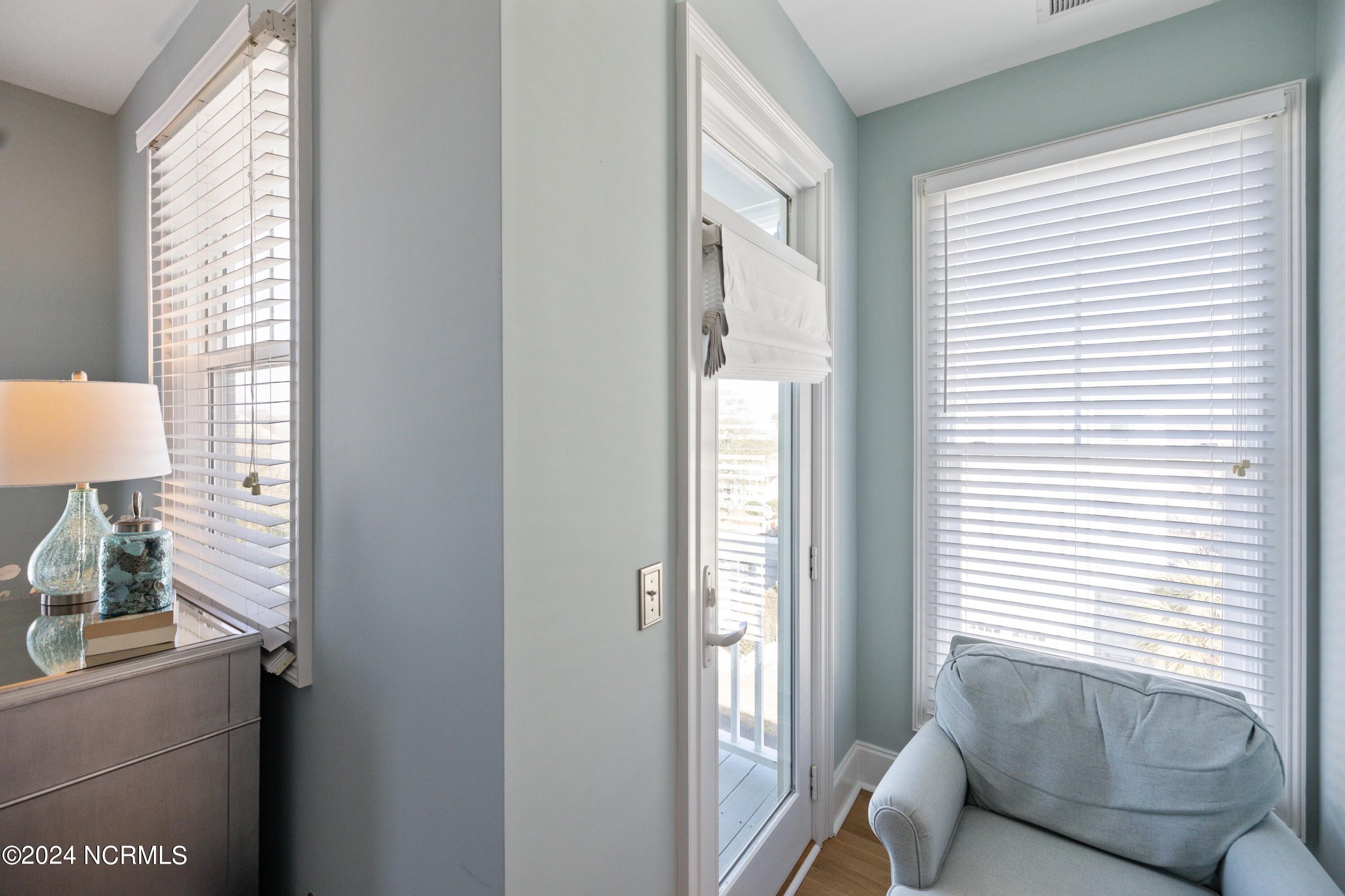 1528 Island Marina Drive